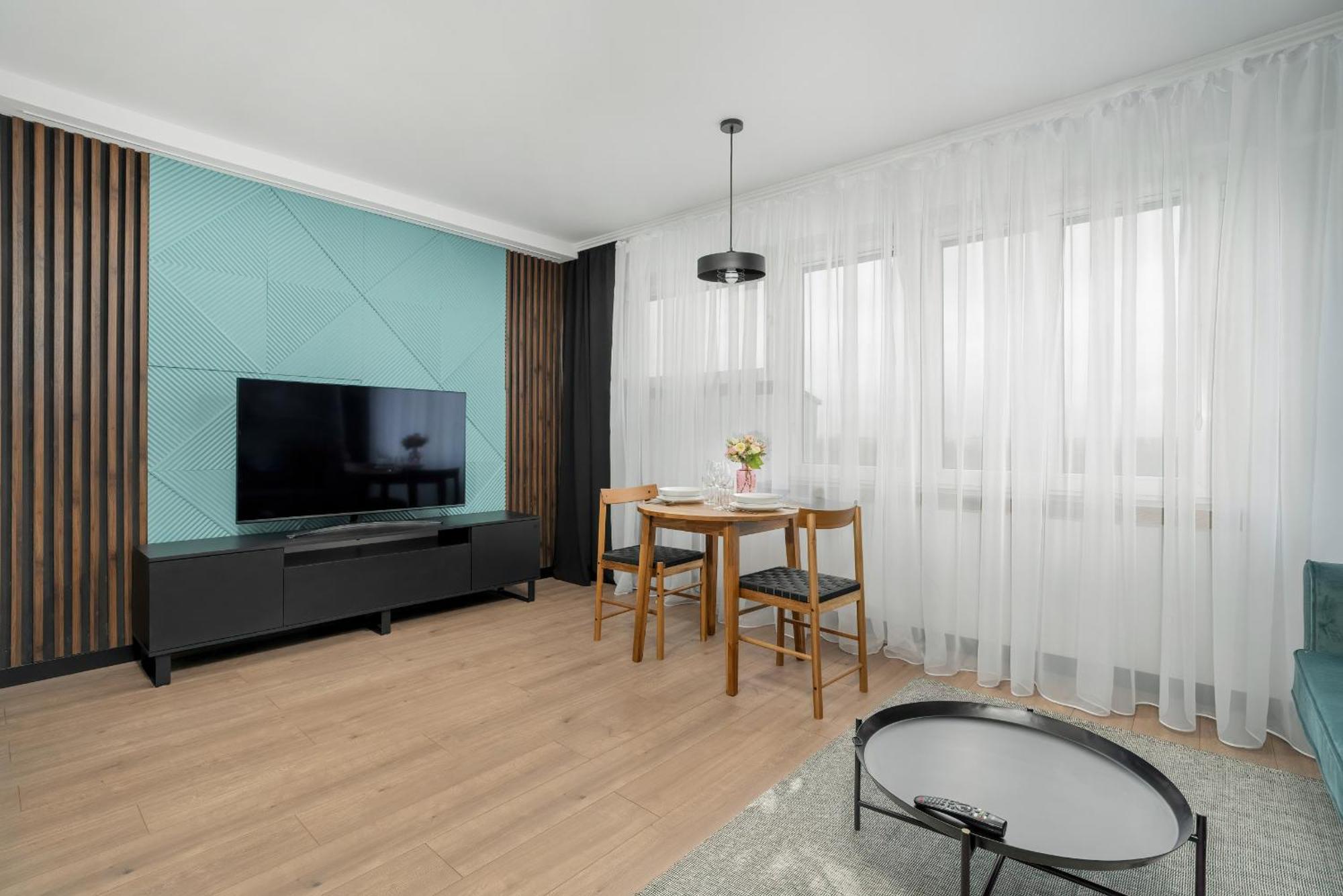 Apartament Spacious In A Quiet Area Of By Renters *