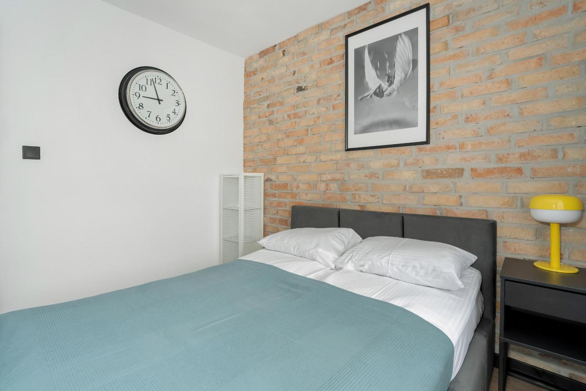 Apartament Spacious In A Quiet Area Of By Renters Poznań