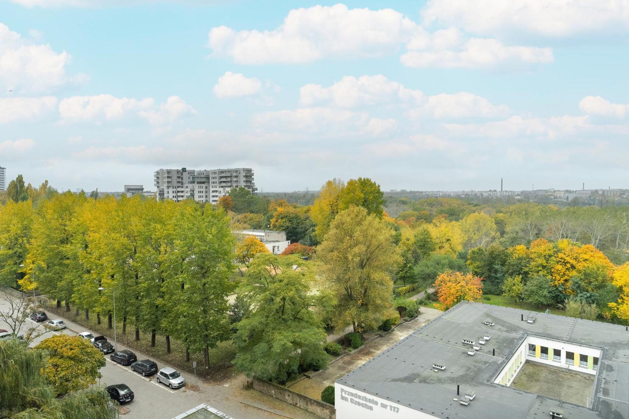Apartament Spacious In A Quiet Area Of By Renters *